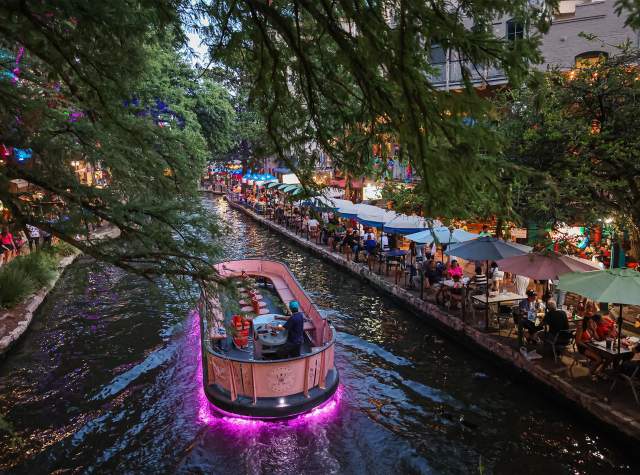 Best Things to Do in August on the San Antonio River Walk