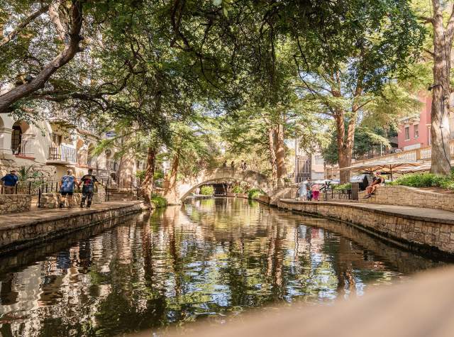 10 Free Things to Do Along the San Antonio River Walk in November