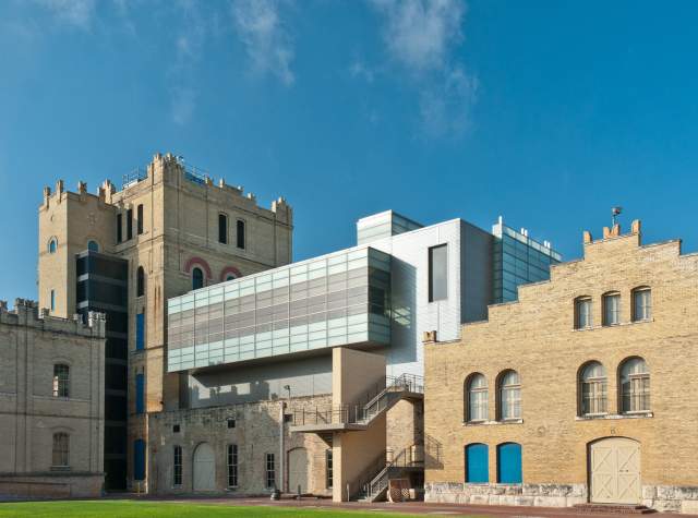 Exterior view of San Antonio Museum of Art building