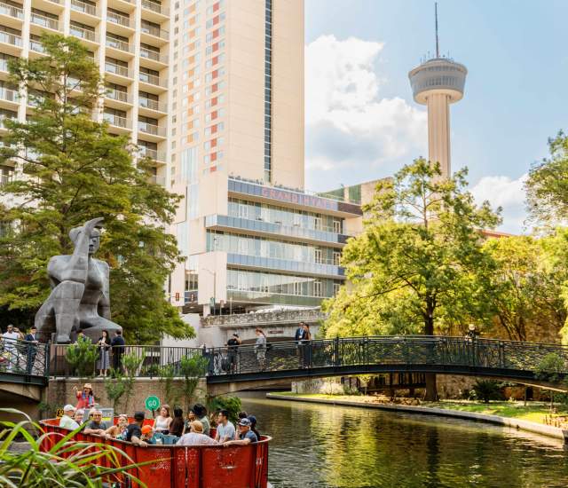 Go Rio river barge in front of Citlali / Stargazer sculpture.