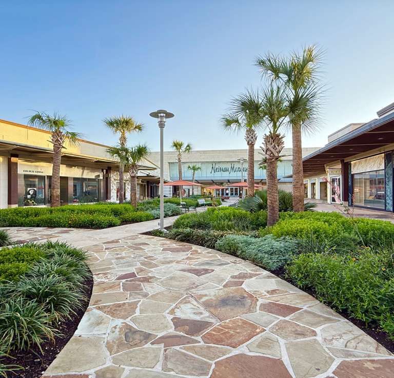 outdoor shopping mall in San Antonio