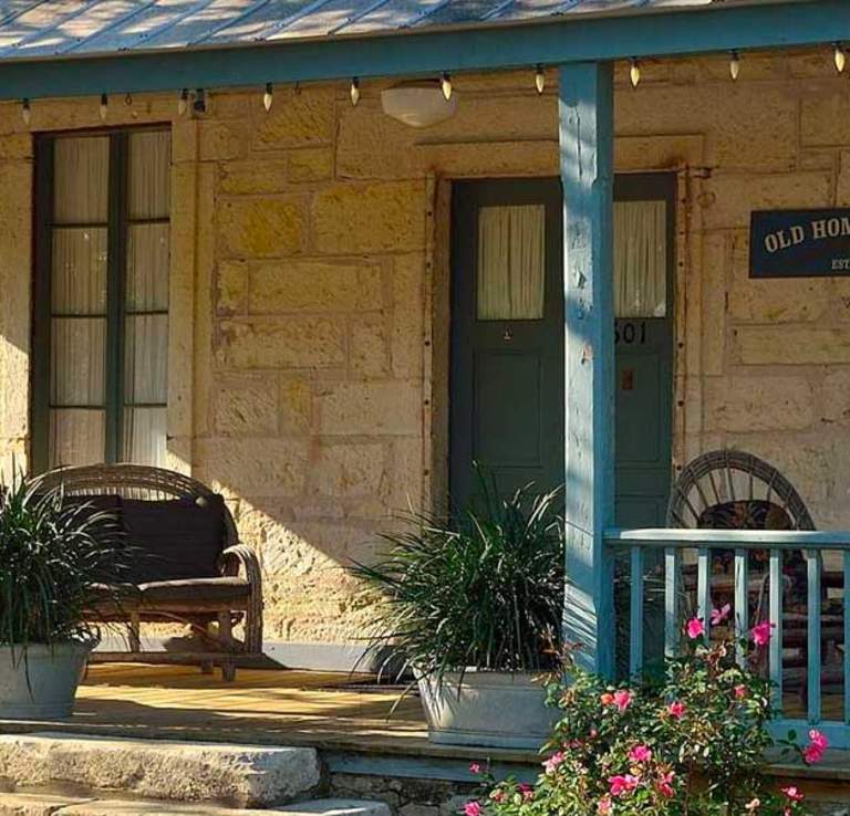 Bed & Breakfast