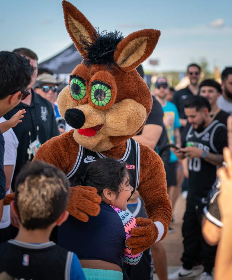 A How-To Guide for Attending Your First Spurs Game