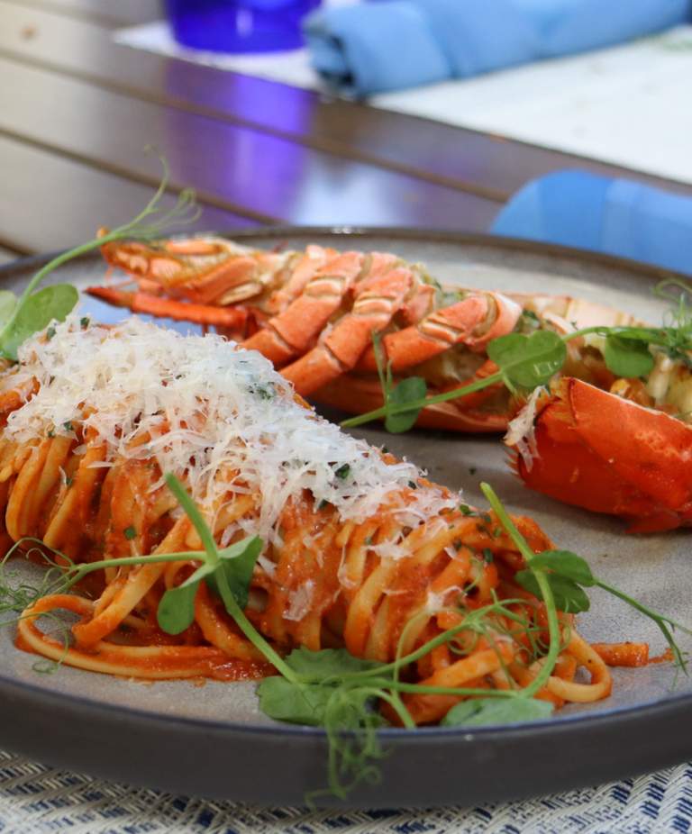 8 Must-Try Restaurants Along the River Walk