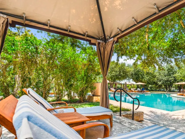 private cabana at the JW pool