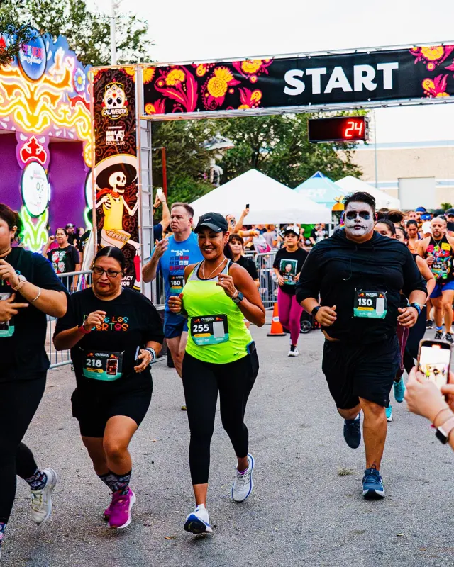 runners at the Day of the Dead Calaverita Run