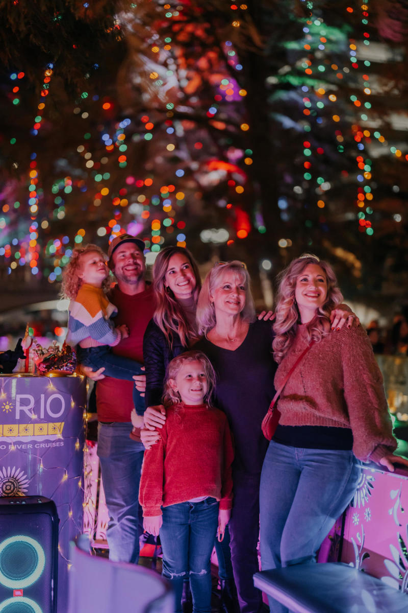 Family on Go Rio boat during Christmas Time