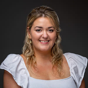 Cecilia Cross Headshot