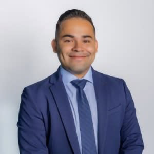 Emmanuel Sanchez Headshot