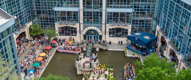 Rivercenter Banner