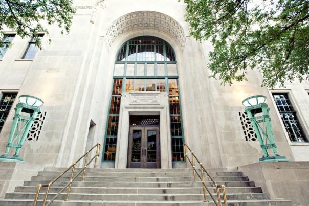 front facade of the Briscoe Western Art Museum