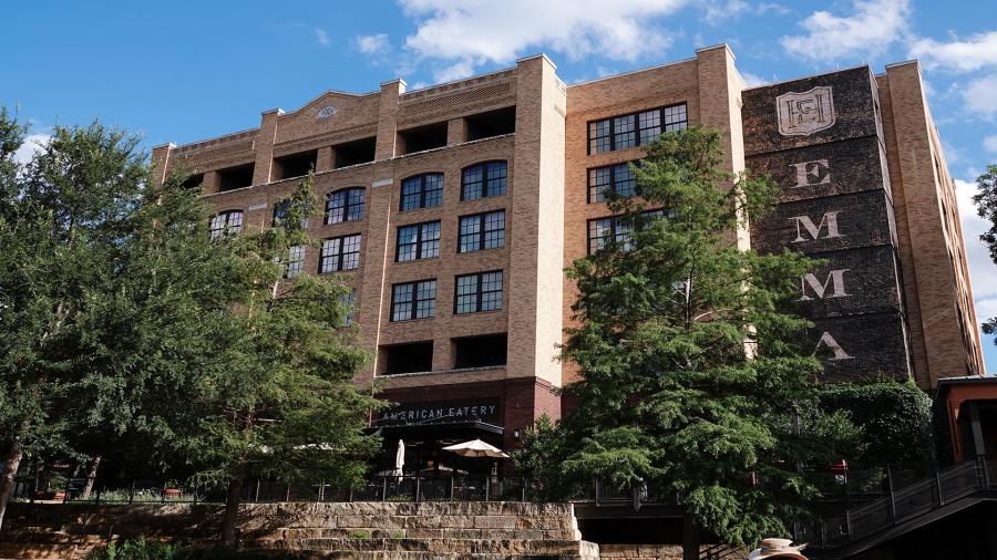 exterior of hotel emma