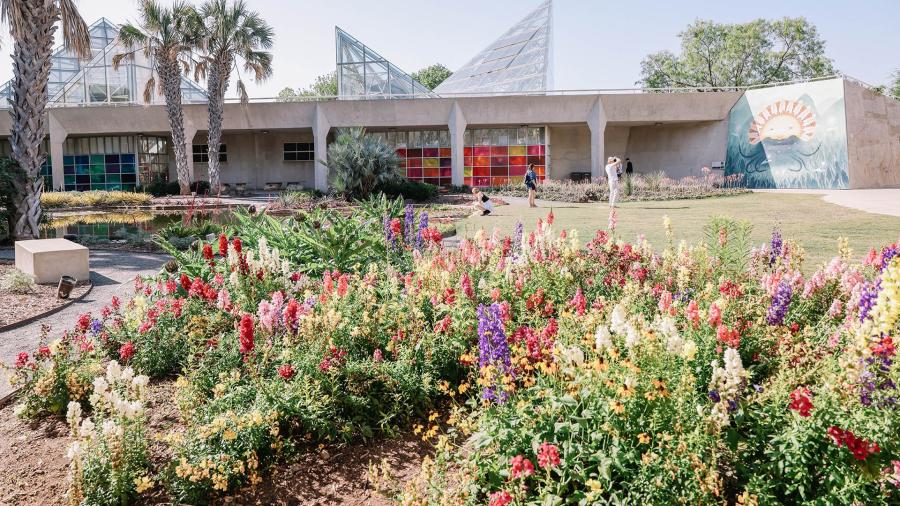 Botanical Garden and Greenhouse