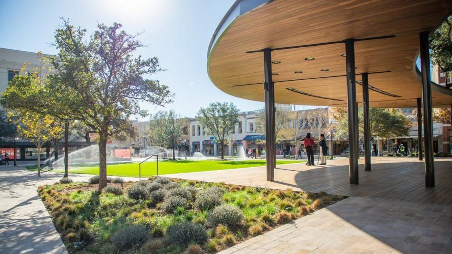 alamo plaza de valero