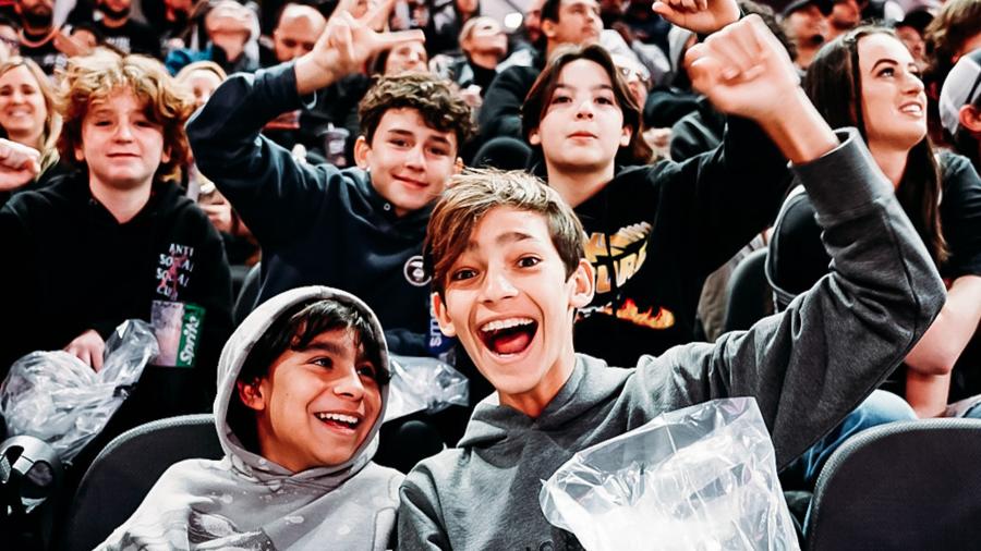 Crowd cheering at San Antonio Spurs Game