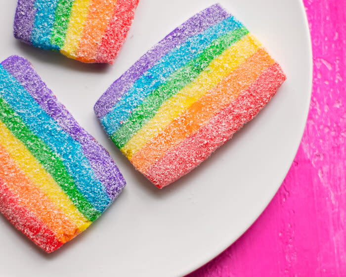 BL_pride_cookie_flat-700x560