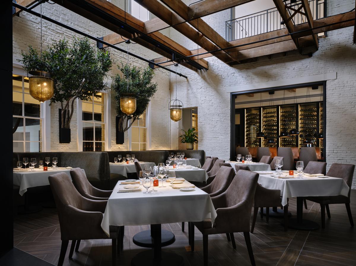 DIning area at Kimpton Santo in San Antonio.