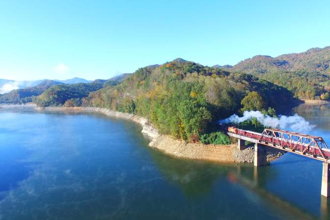 Steam Train Excursions from Bryson City Take you to the Nantahala