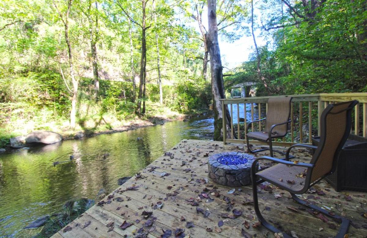 Creekside-Treehouse---Bryson-
