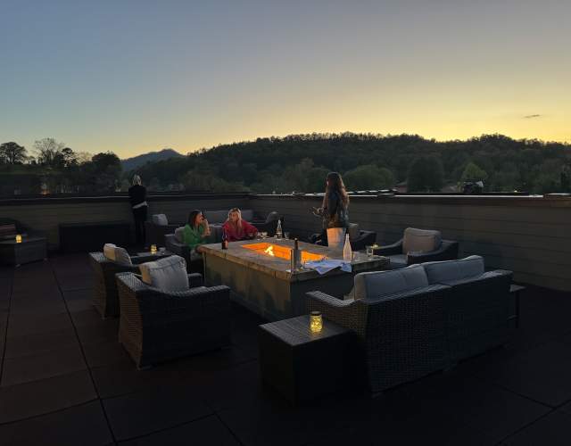 Everett Hotel Rooftop