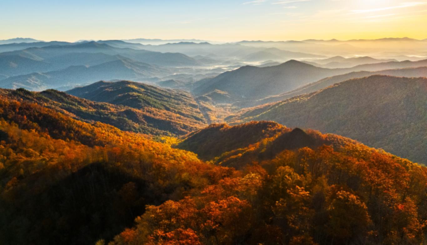 （smoky10）高品質フレイムシェイプ火焔ガーデンインスモーキークォーツ虹入り Smoky Mountains Fall Foliage and Weather Forecast [2021