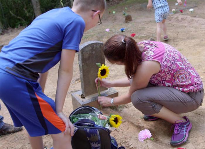 Decoration Days by CBS News