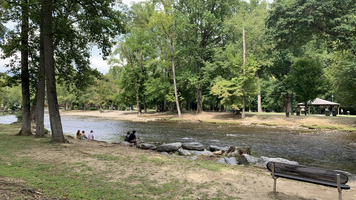 Oconaluftee Islands Park