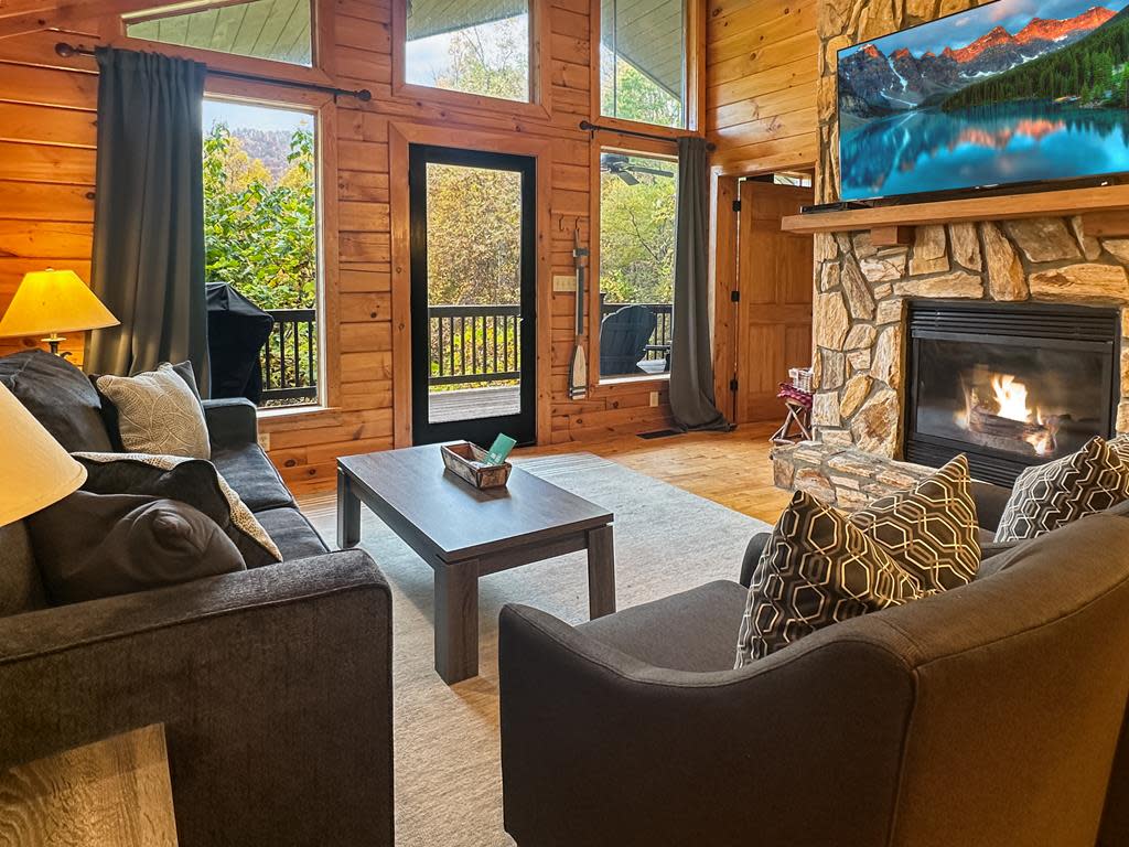 Cozy Cabin Fireplace