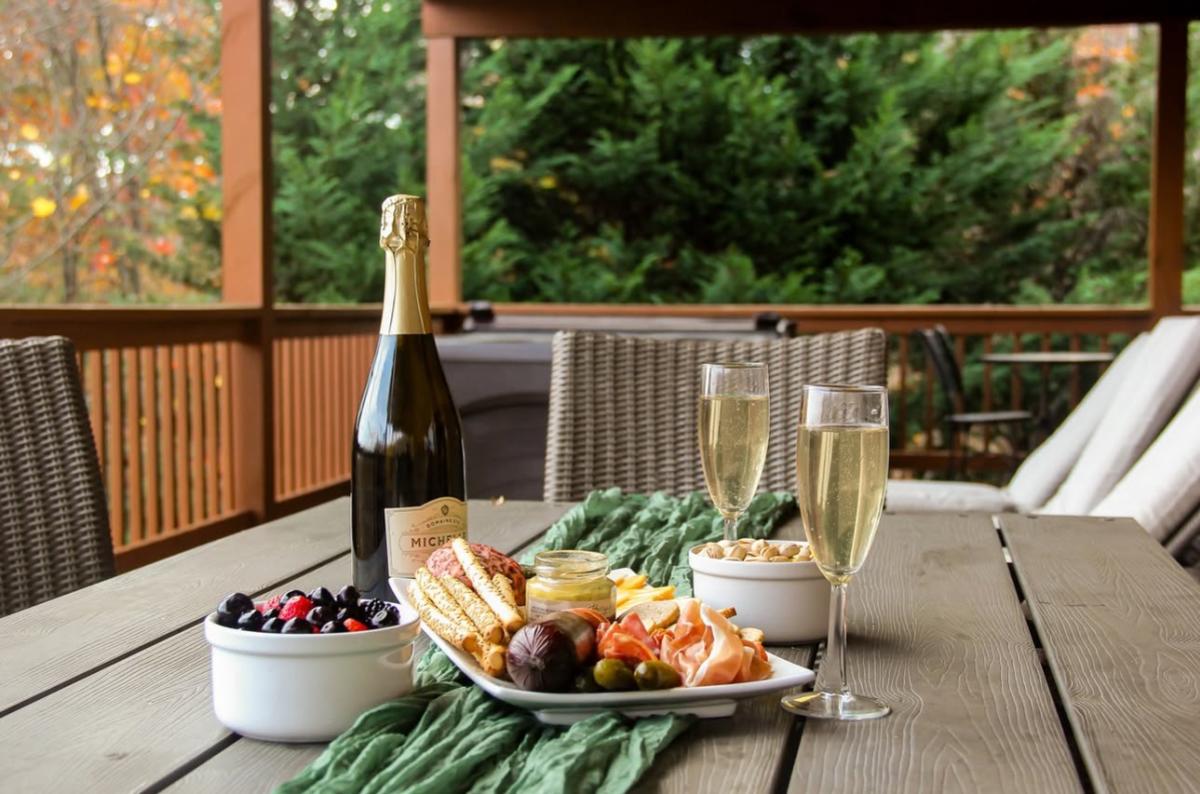 Wine and charcuterie cabin