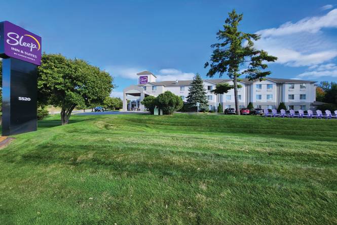 Sleep Inn & Suites Bay View