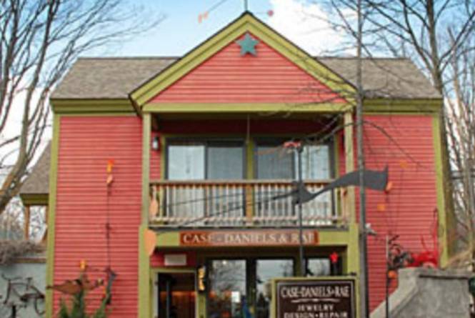 Case-Daniels & Rae Jewelry