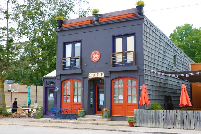 New Bohemia Cafe