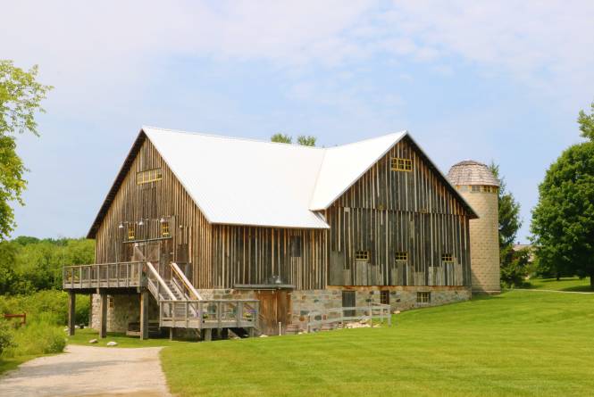 Starry Night Barn & Studios