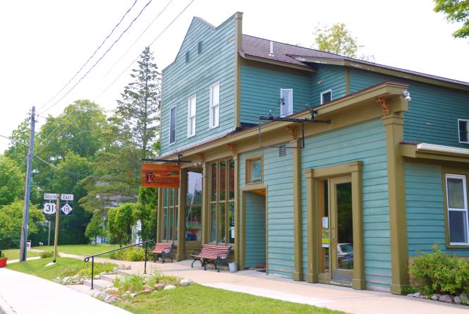 The Roadhouse Mexican Bar & Grill