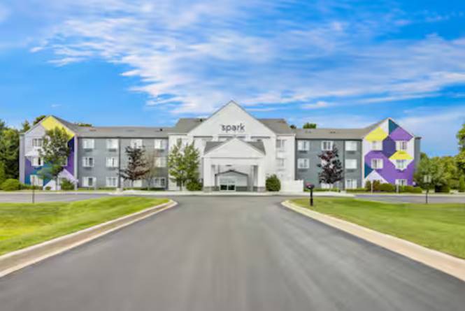 Spark by Hilton Exterior