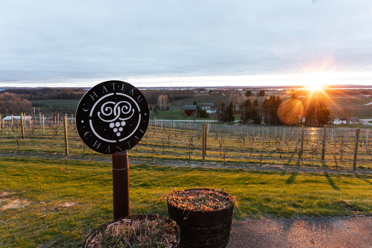 A sunset at Chateau Chantal Winery