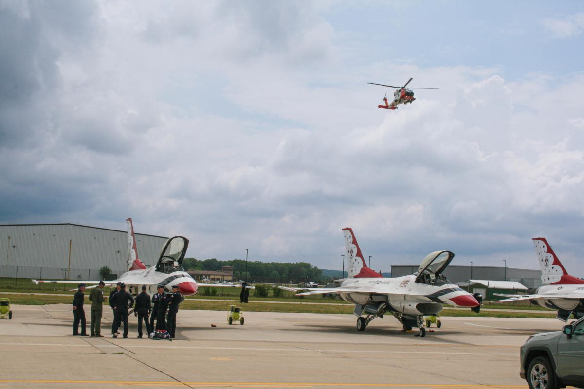 Thunderbirds arrival