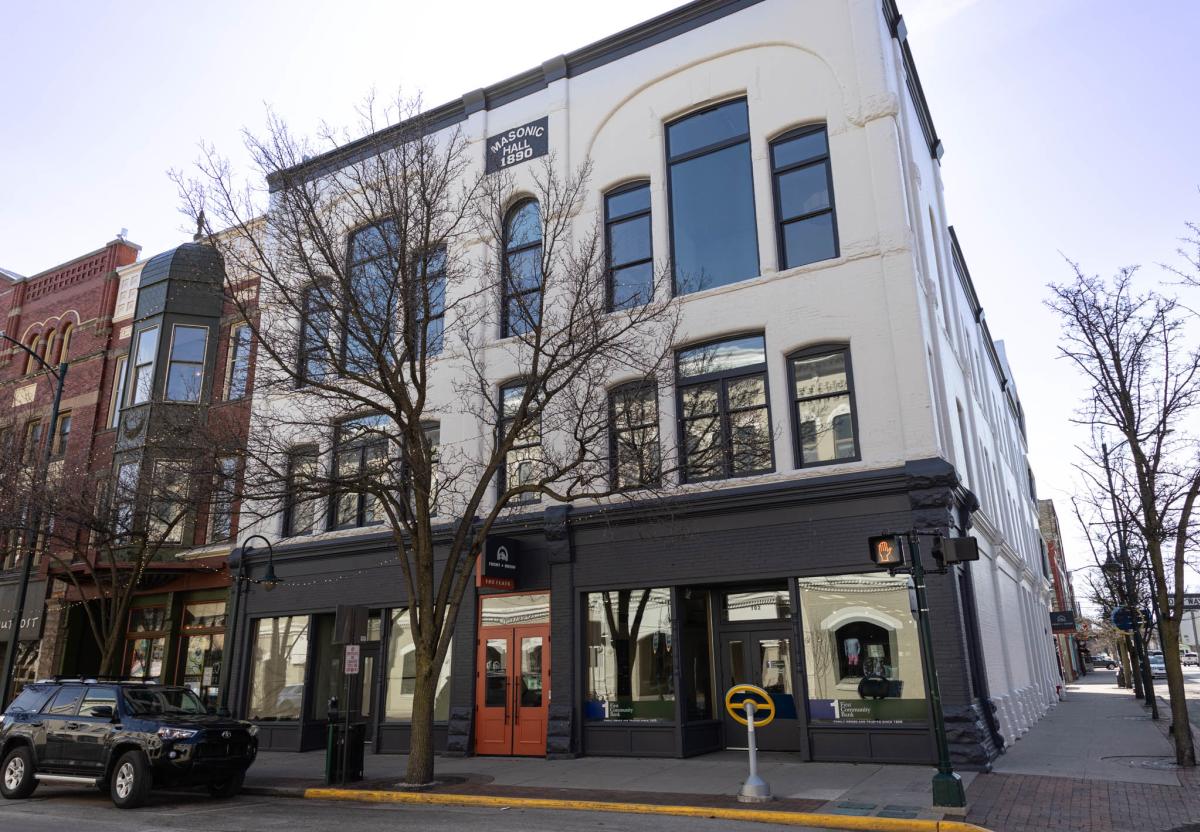 Flats at Front and Union