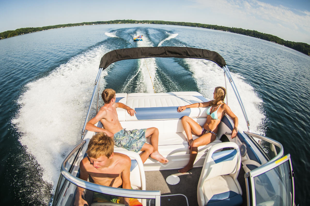 Boating in Traverse City | Lakes, Marinas & Watersports