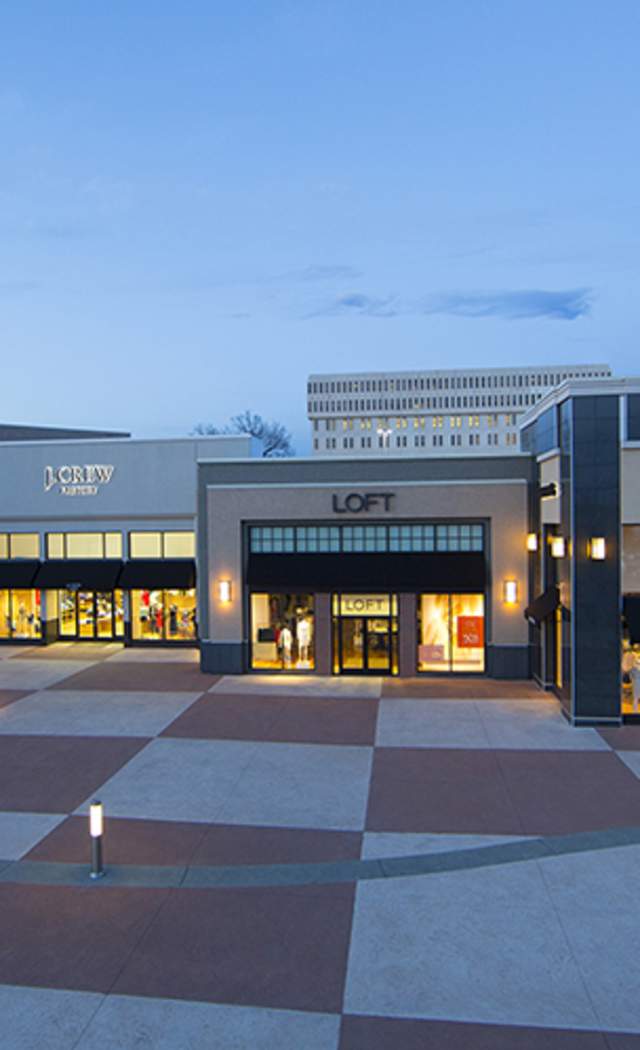 Plymouth Meeting Mall Plaza