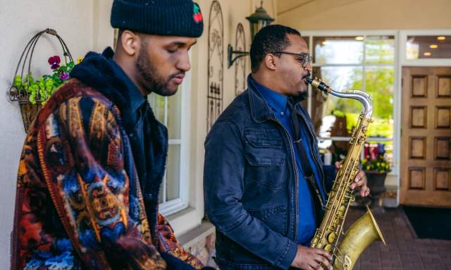 Jazz musicians play outside at the 2022 Travel Rally