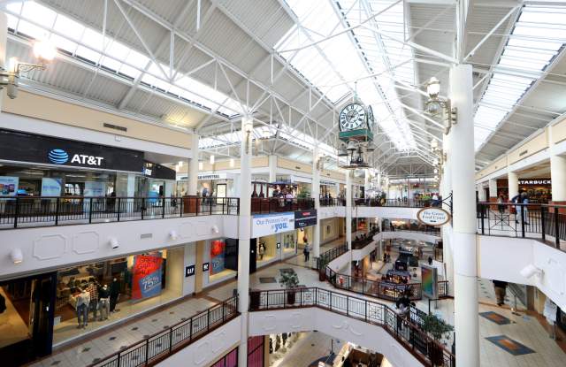 Willow Grove Park Mall 2021