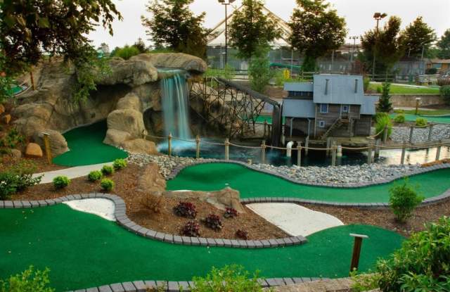Mini golf course at Freddy Hill Farms in Lansdale