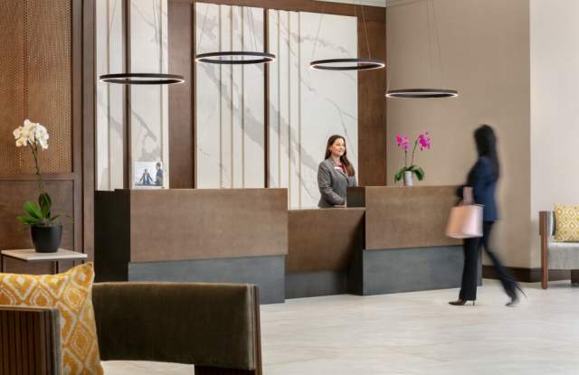 crowne plaza front desk hotel