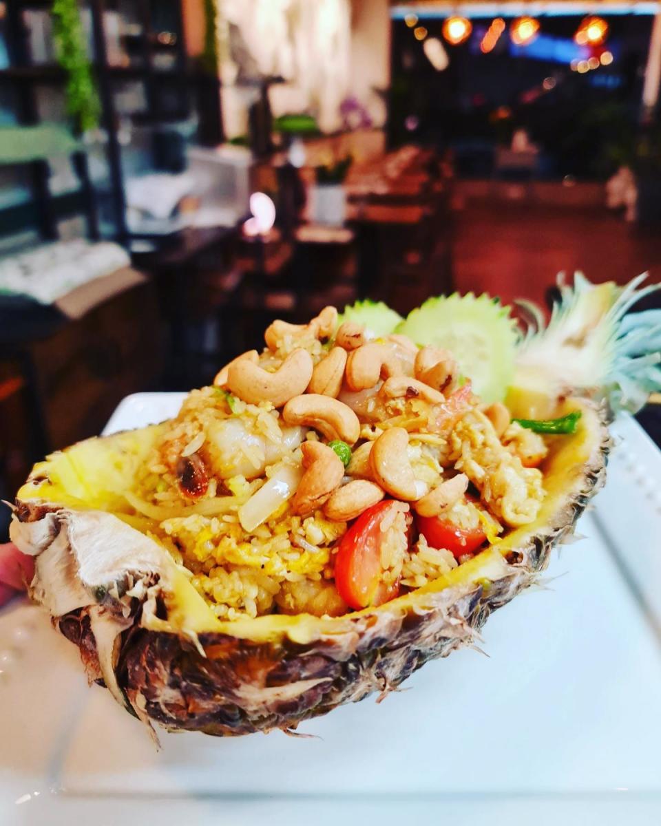 Kub Kao Thai