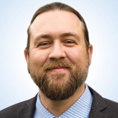 Tom Shires Headshot