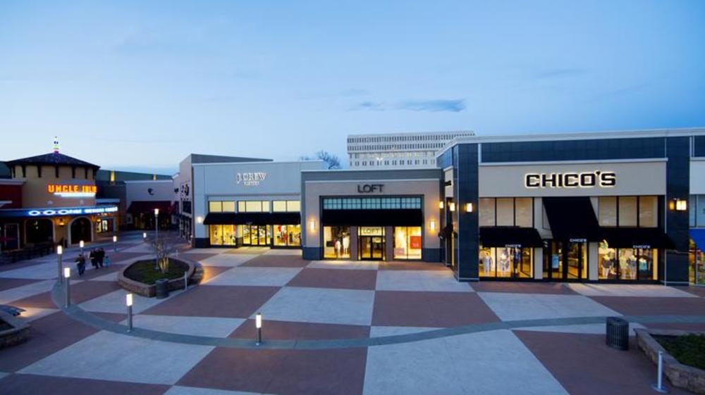 PLYMOUTH MEETING MALL