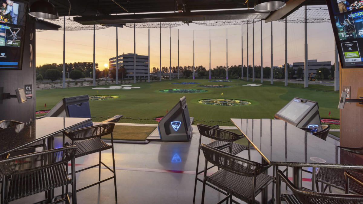 Topgolf KOP bays