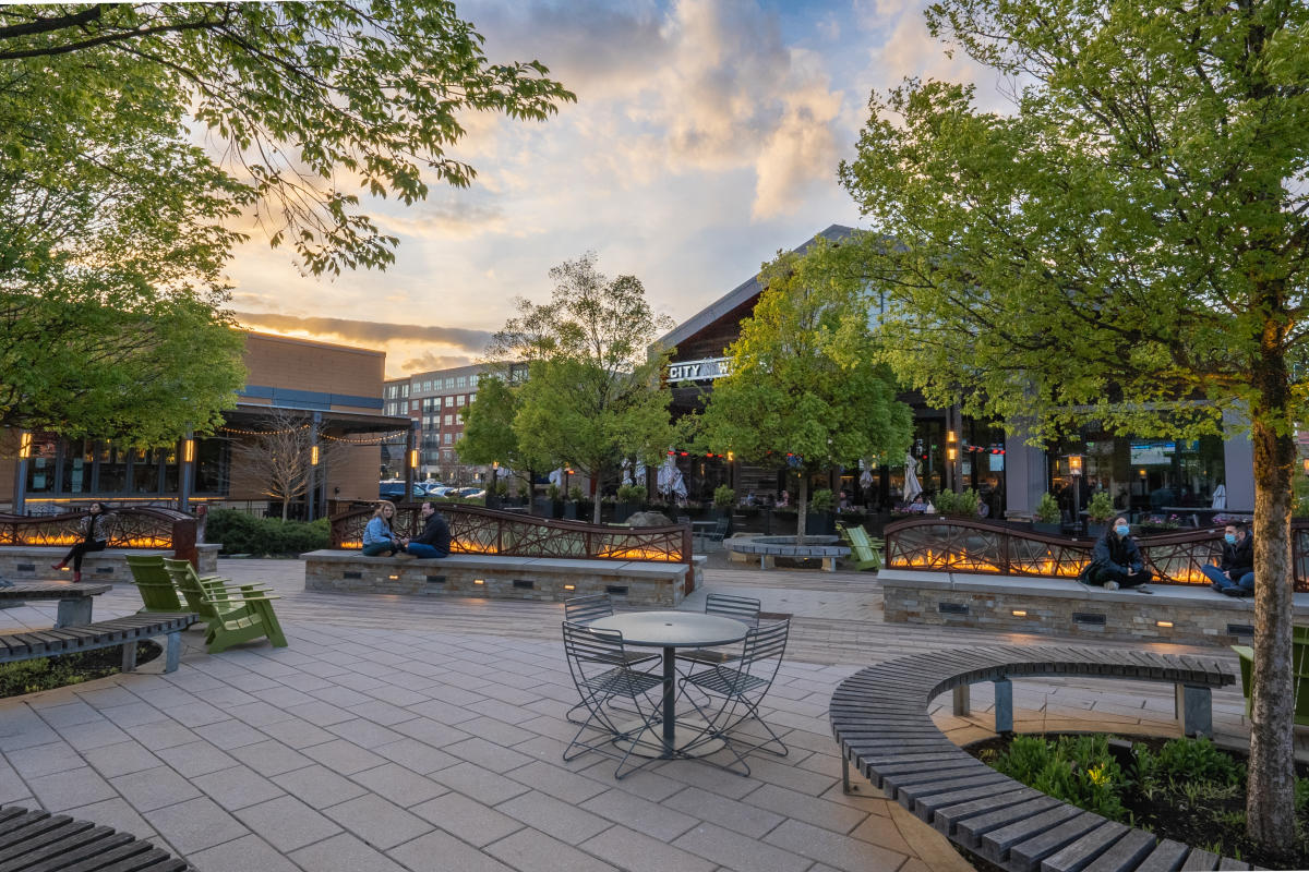 King Of Prussia Town Center | Shopping & Restaurants - Valley Forge