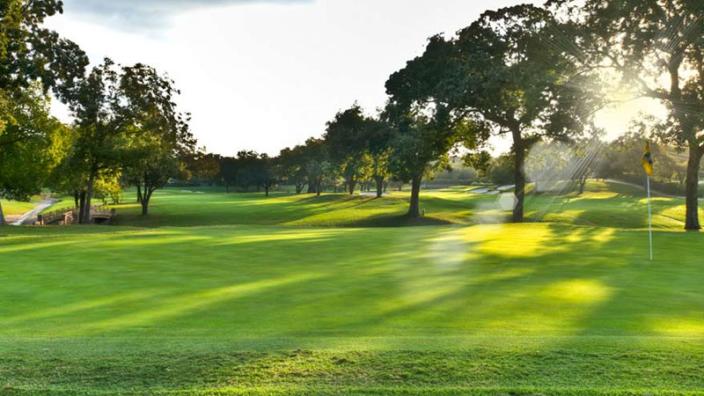 Colonial Country Club